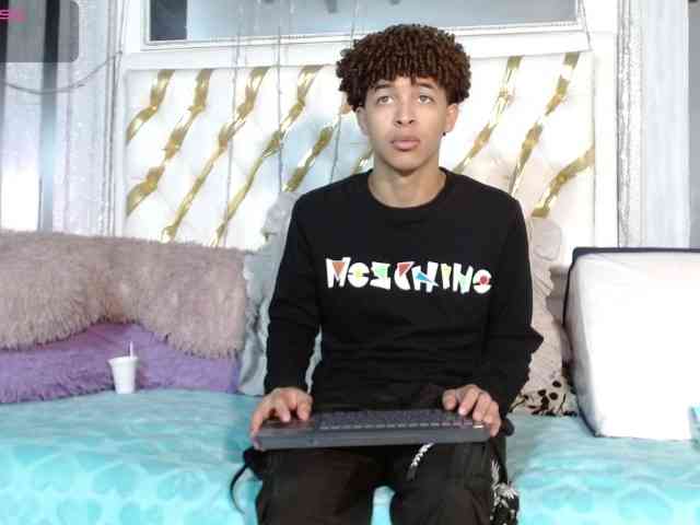 ian-smith Sex Cam Show