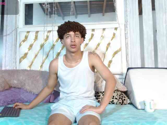 ian-smith Sex Cam Show