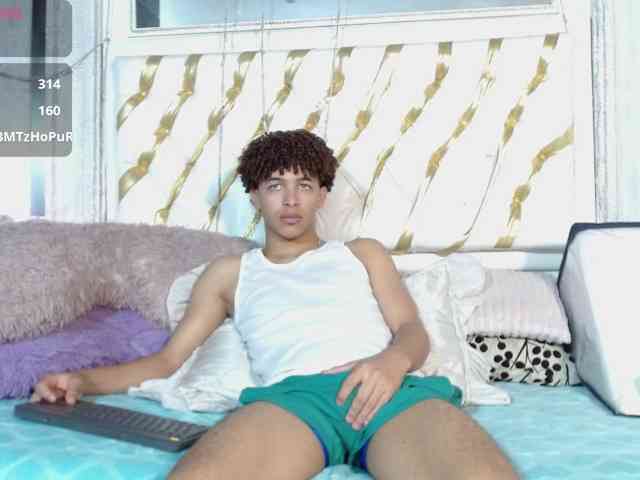 ian-smith Sex Cam Show