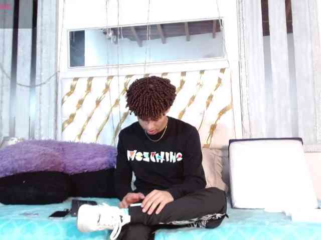 ian-smith Sex Cam Show