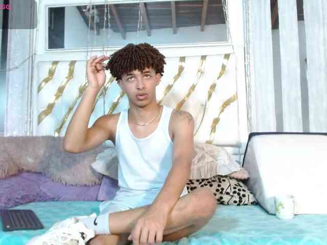 ian-smith Sex Cam Show