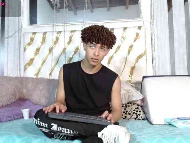ian-smith Sex Cam Show