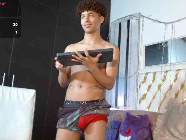 ian-smith Sex Cam Show