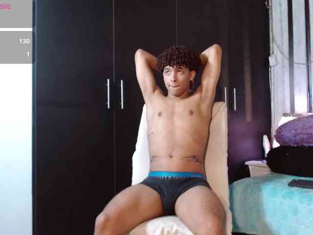 ian-smith Sex Cam Show