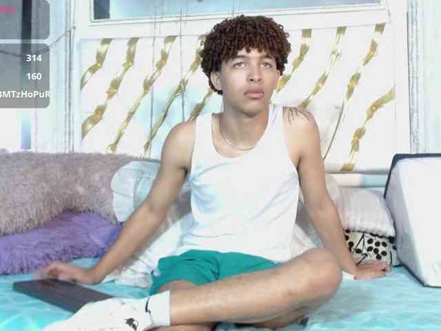 ian-smith Sex Cam Show