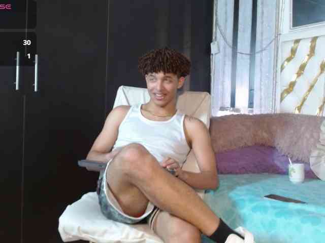 ian-smith Sex Cam Show