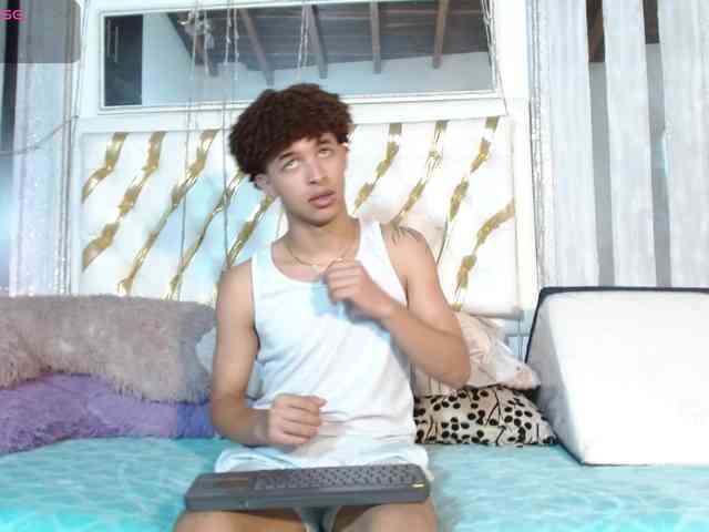 ian-smith Sex Cam Show