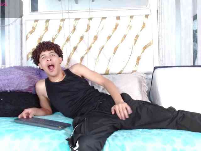 ian-smith Sex Cam Show