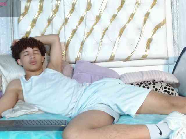 ian-smith Sex Cam Show
