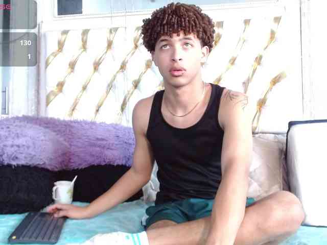 ian-smith Sex Cam Show
