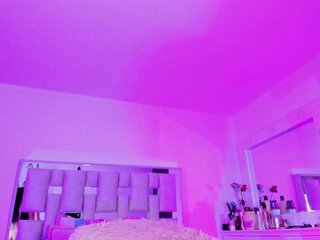 emili-clark Porn Show