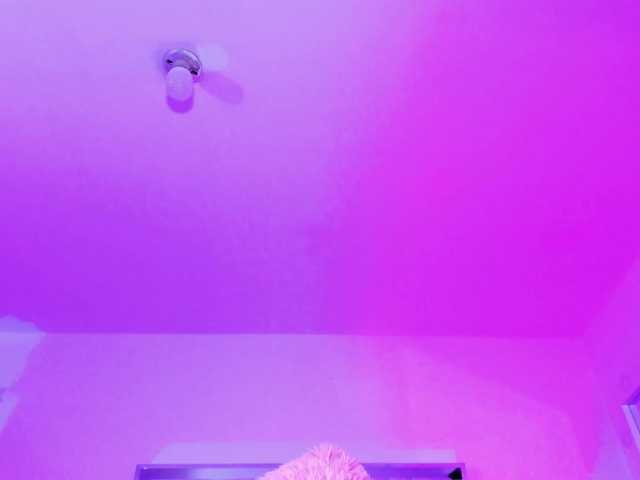emili-clark live cam on BongaCams
