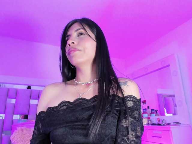 emili-clark