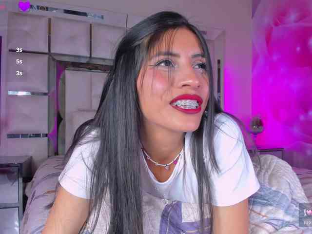 emili-clark