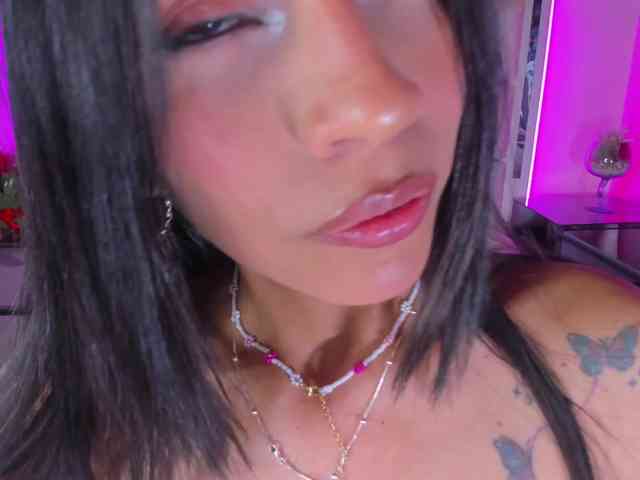emili-clark