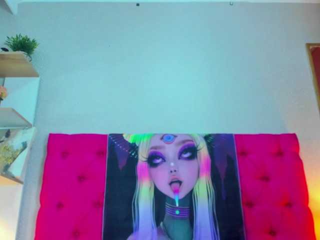 MiaElieth live cam