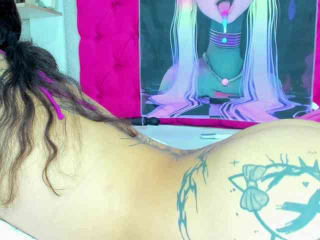 MiaElieth webcam