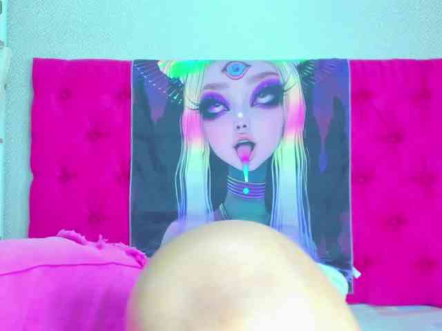 MiaElieth webcam