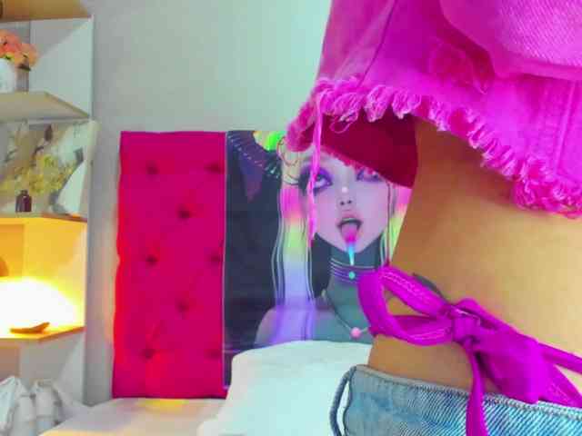 MiaElieth webcam