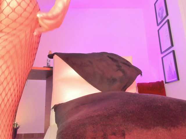 roshanilewis live cam on BongaCams