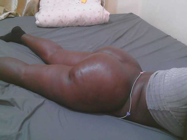 Pretty-novah live webcam show