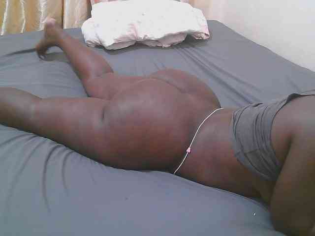 Pretty-novah webcam