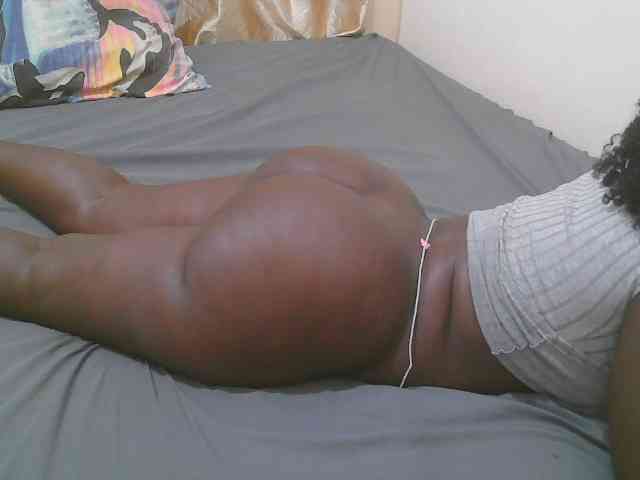 Pretty-novah webcam