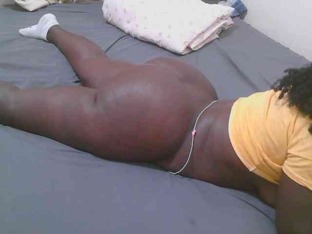 Pretty-novah webcam
