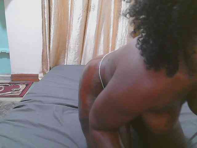 Pretty-novah webcam