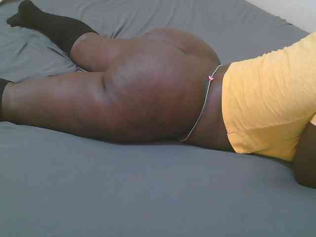 Pretty-novah webcam