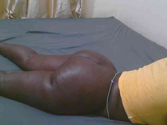 Pretty-novah webcam