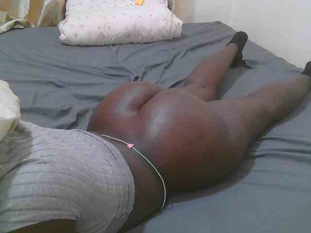 Pretty-novah webcam