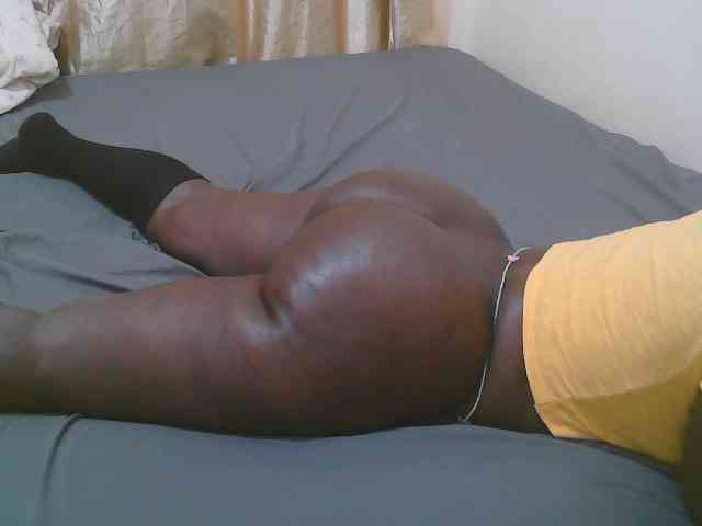 Pretty-novah webcam