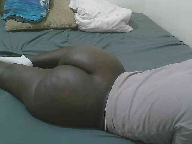 Pretty-novah webcam