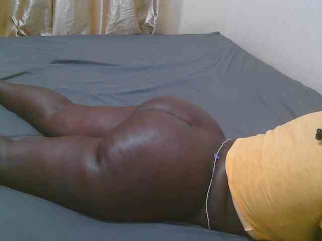 Pretty-novah webcam