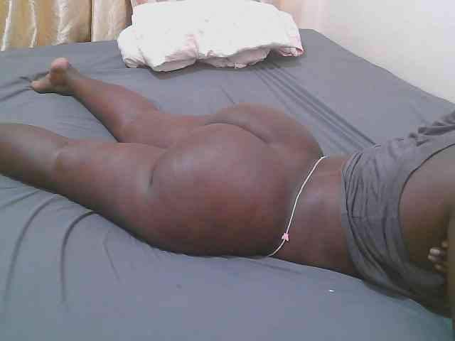 Pretty-novah webcam