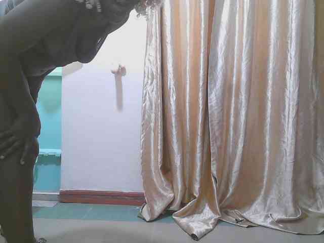 Pretty-novah webcam