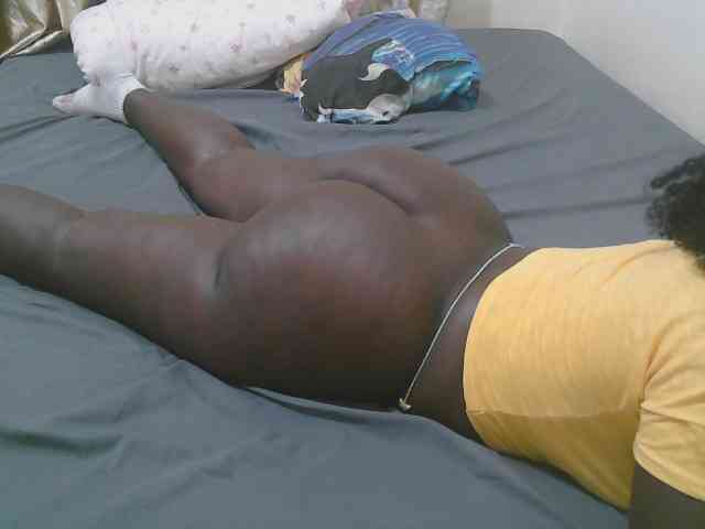 Pretty-novah webcam