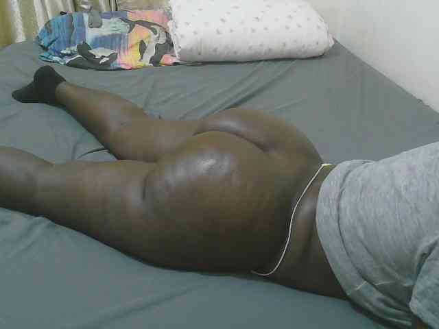 Pretty-novah webcam