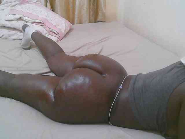 Pretty-novah webcam
