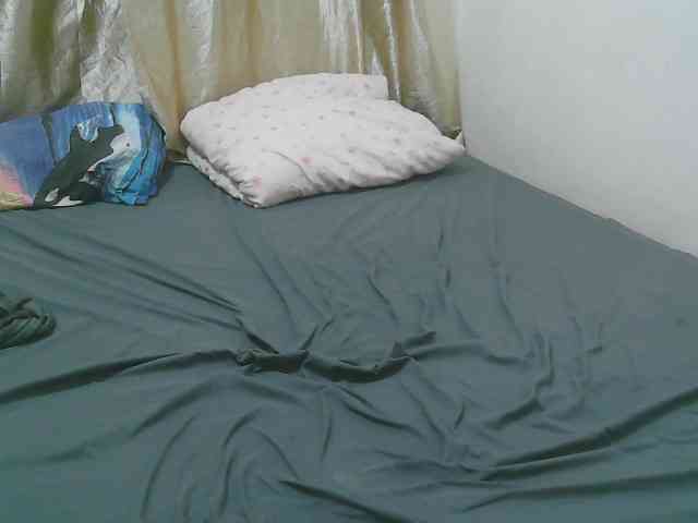 Pretty-novah webcam