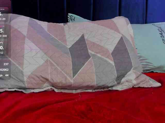 Lucy-wish1 webcam