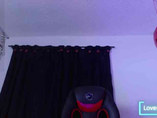 Lucy-wish1 webcam