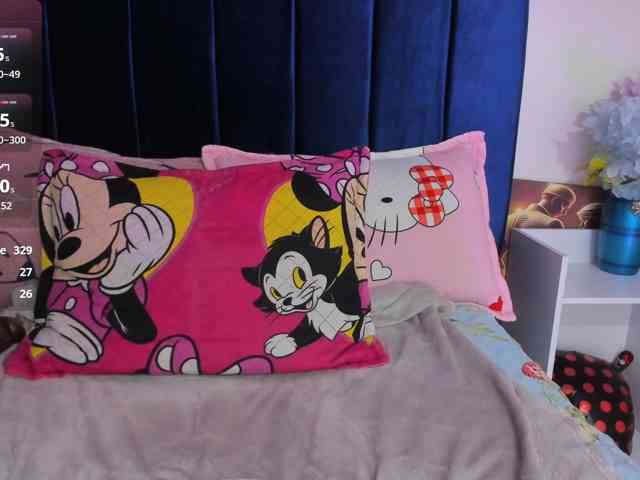 Lucy-wish1 webcam