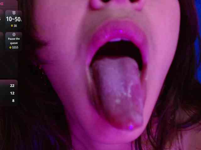 Lucy-wish1 webcam