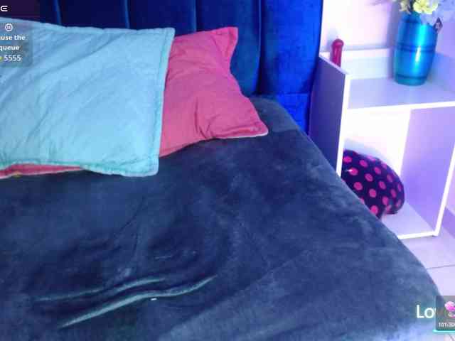 Lucy-wish1 webcam
