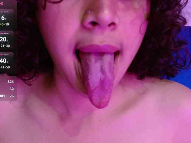 Lucy-wish1 webcam