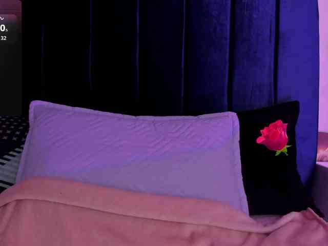 Lucy-wish1 webcam