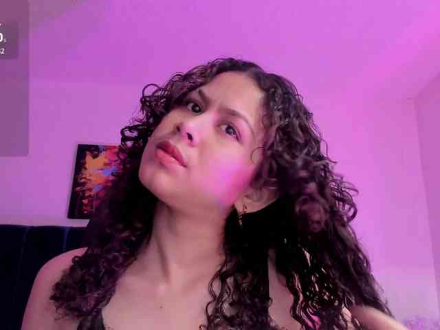 Lucy-wish1 webcam