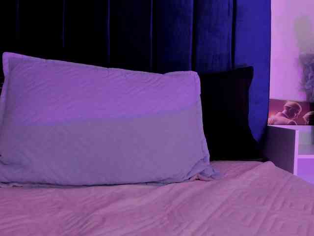 Lucy-wish1 webcam